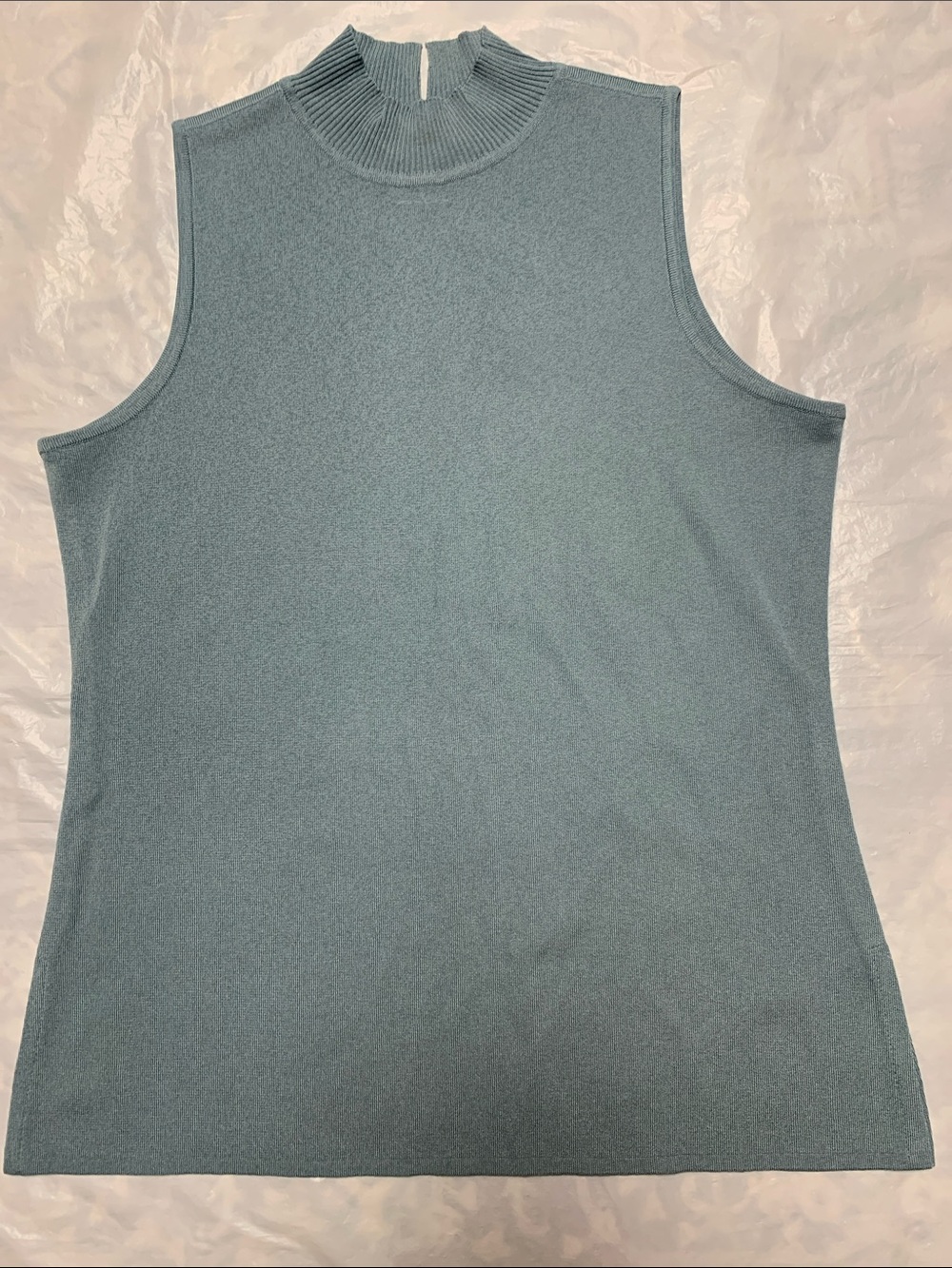 Exclusively Misook Blue Minimalist Tank Top Classic Size Medium